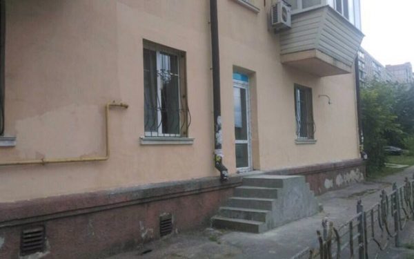 Приміщення на вул. Полупанова, 20